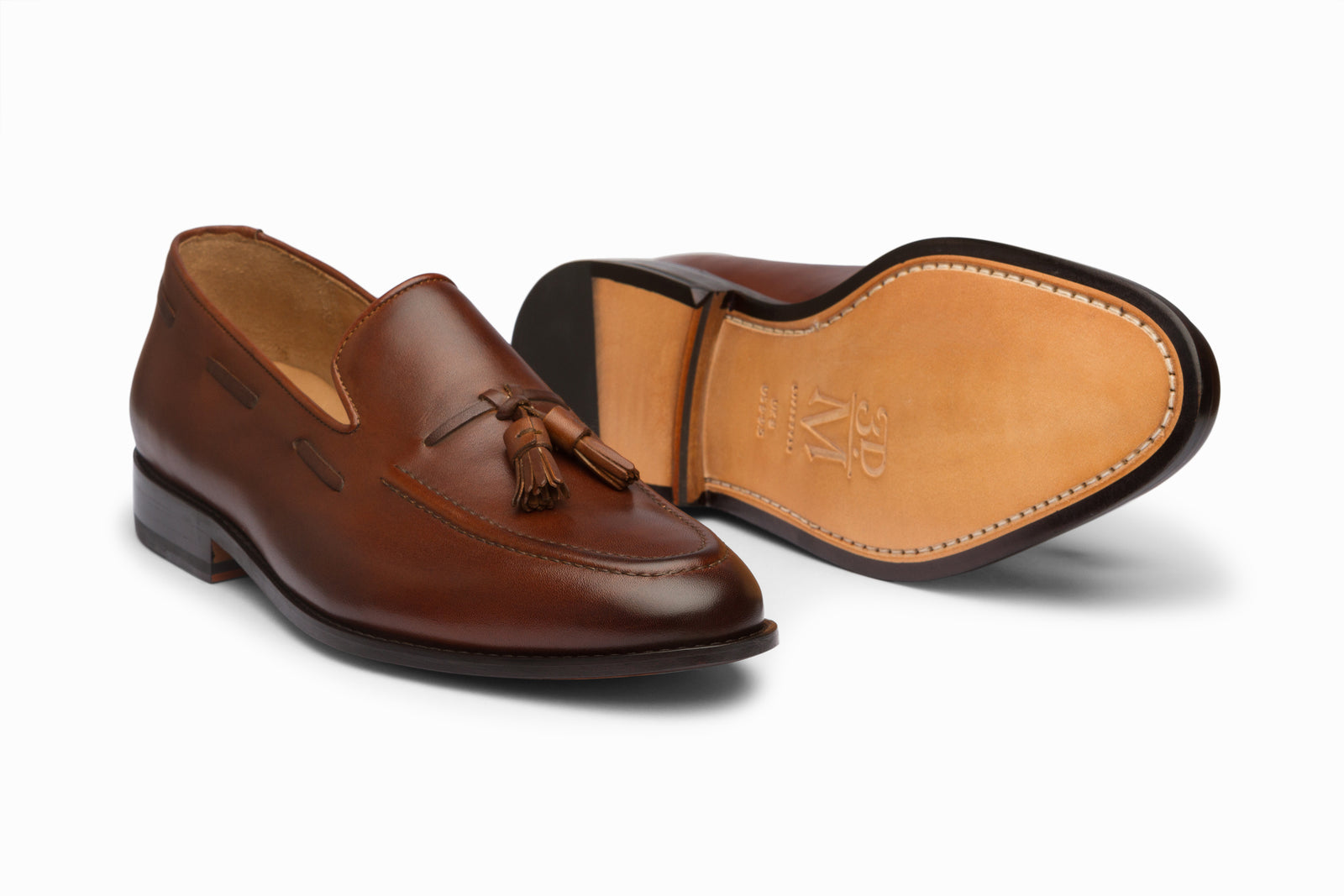 The brown leather tassel in detail