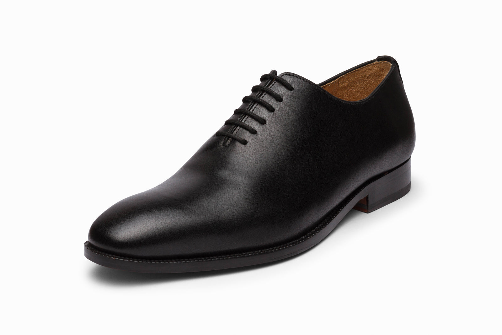 The black leather oxford in detail