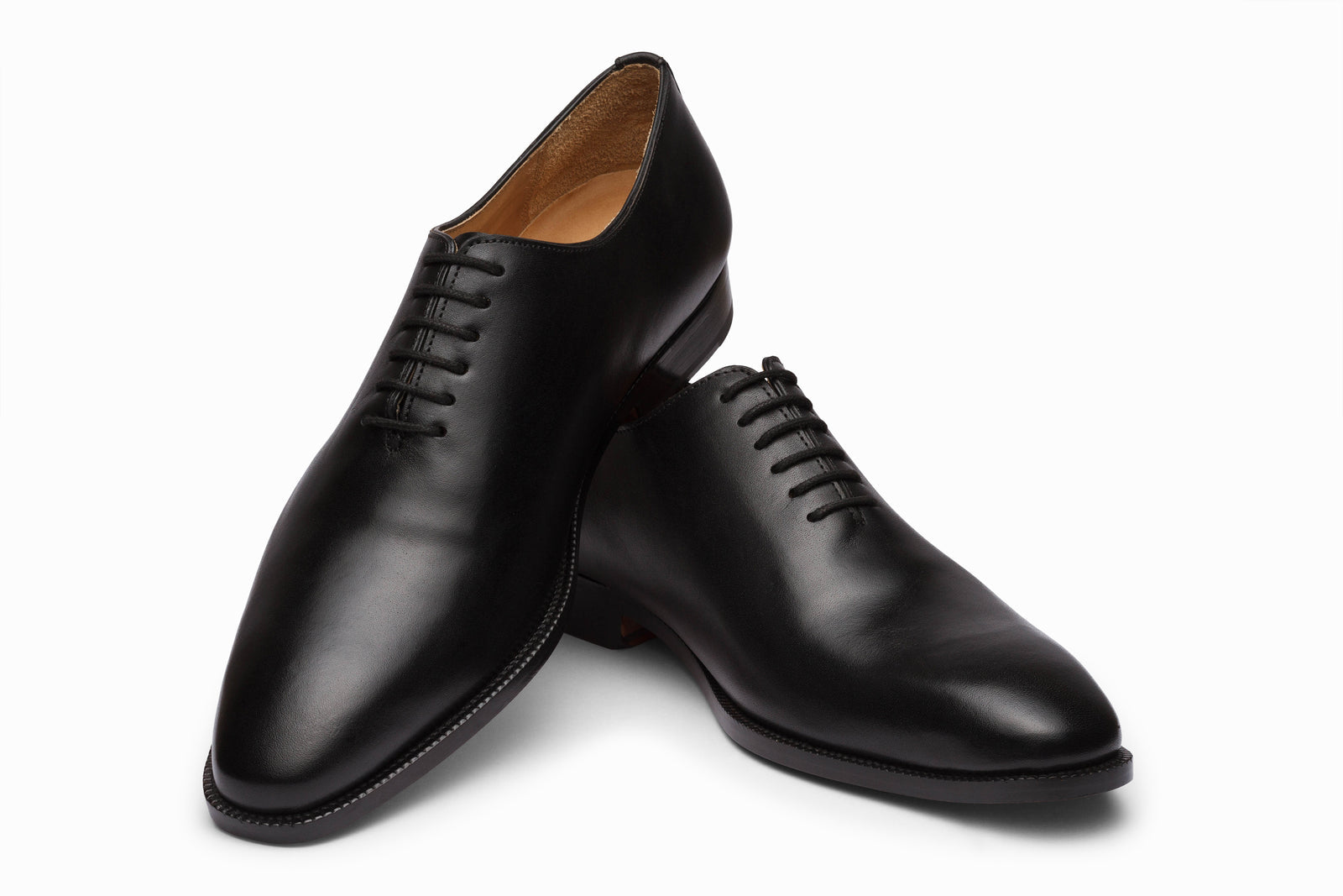 Close view of the black leather oxford