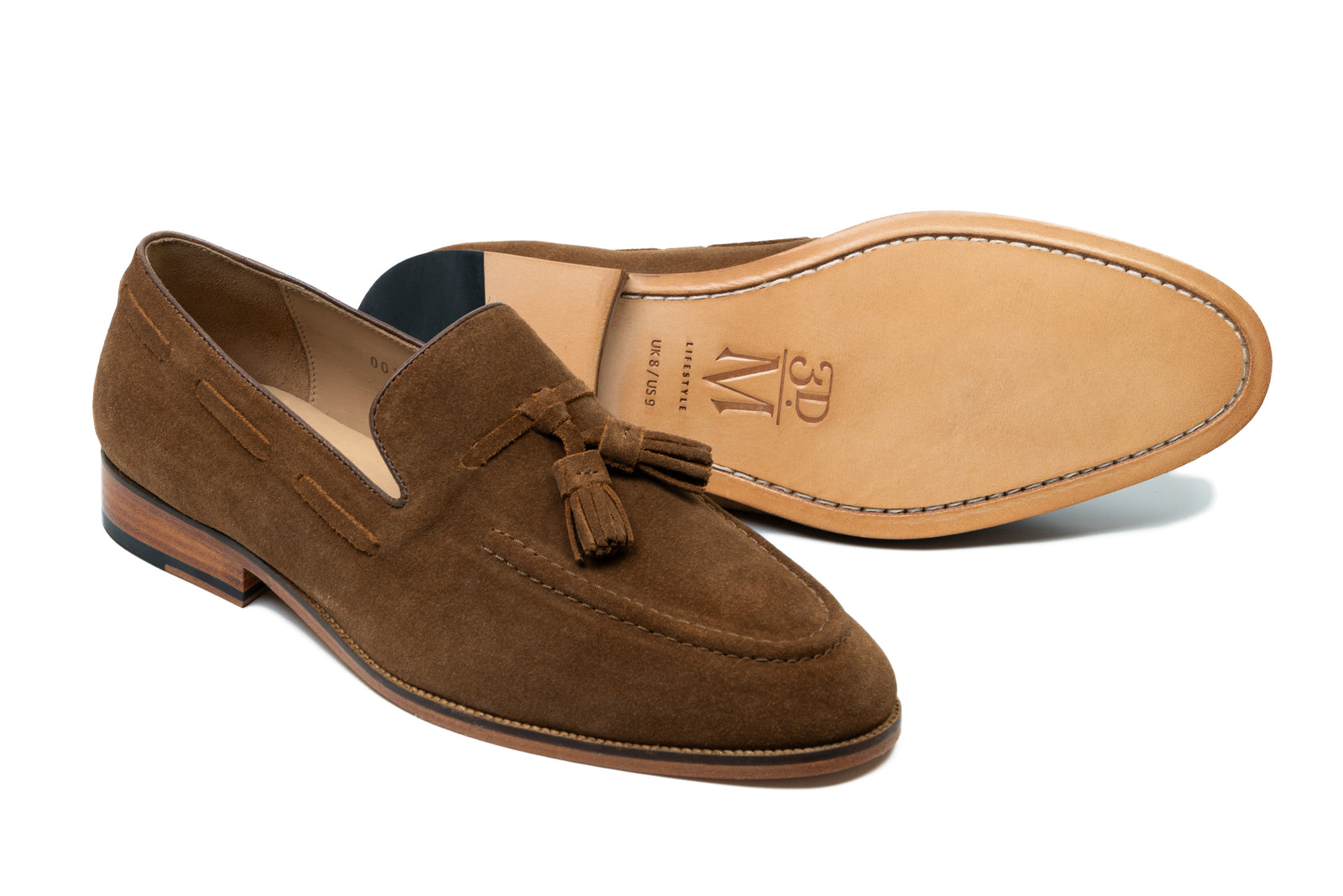 Close view of the tobacco suede tassel