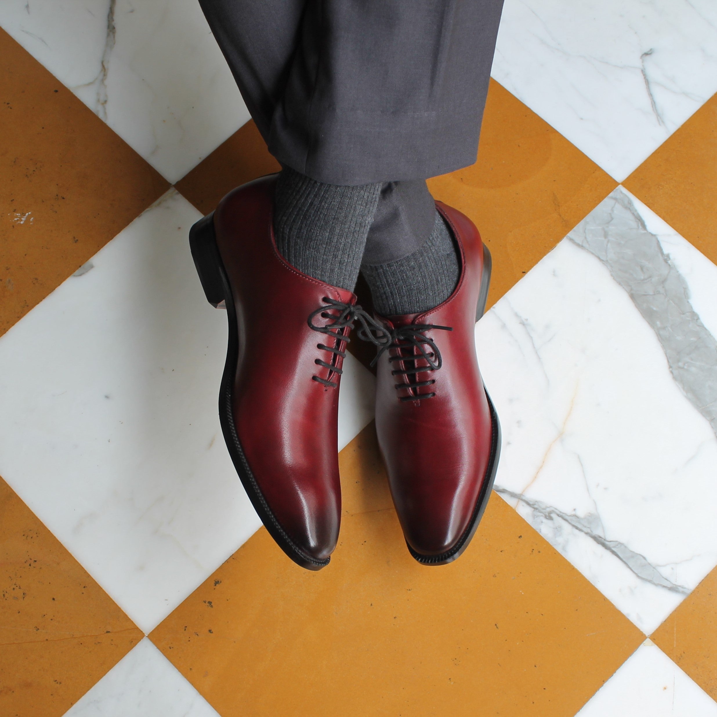 Close view of the oxblood leather oxford