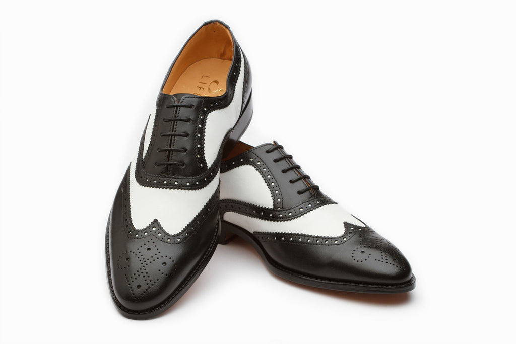 Close view of the black leather oxford