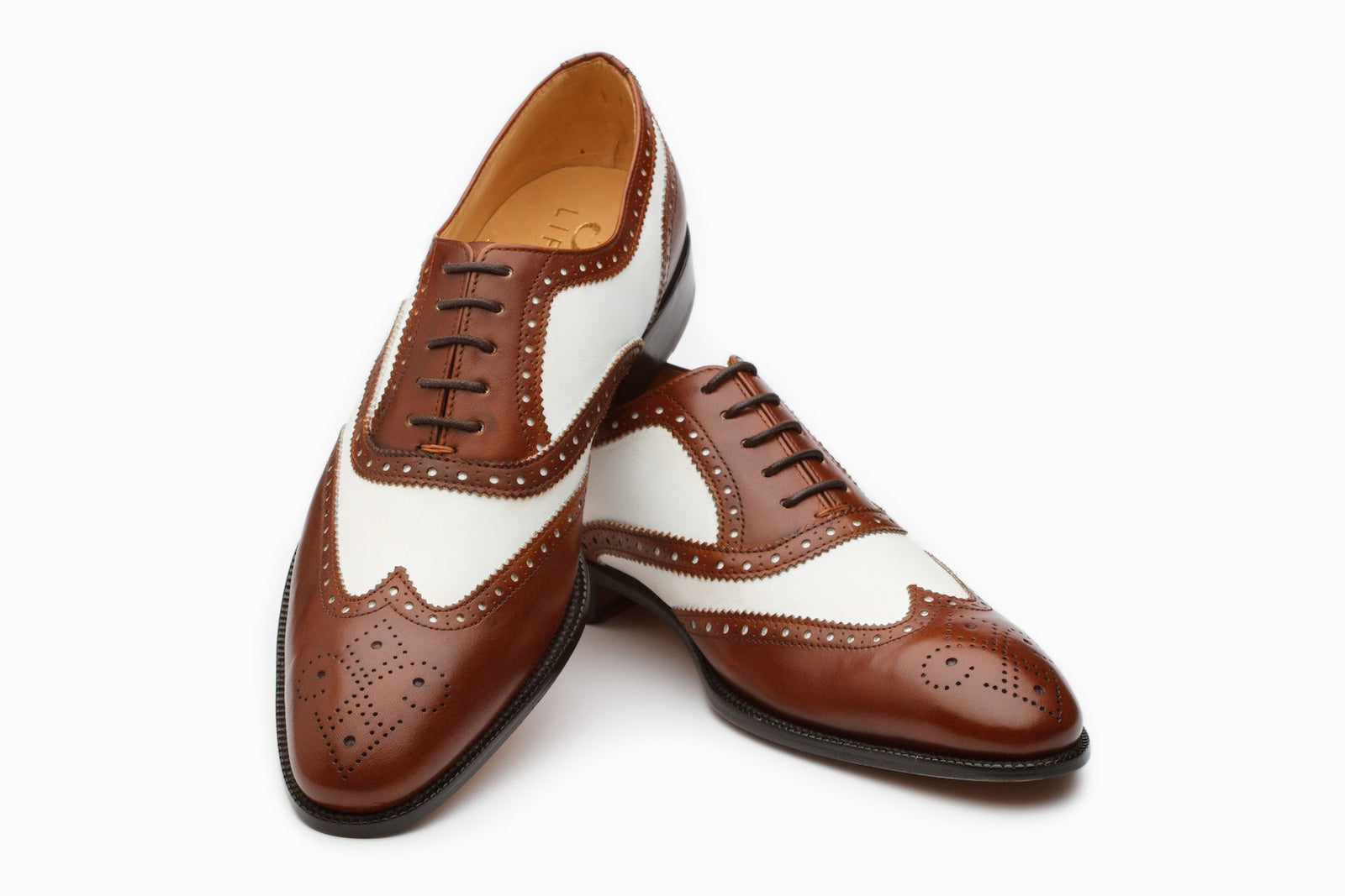 Close view of the brown leather oxford
